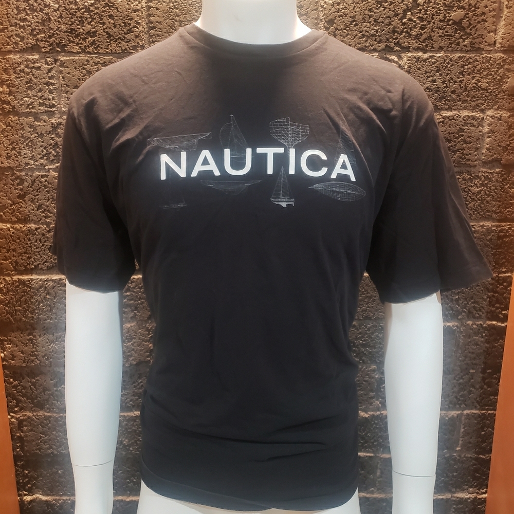 Black Nautica graphic t-shirt